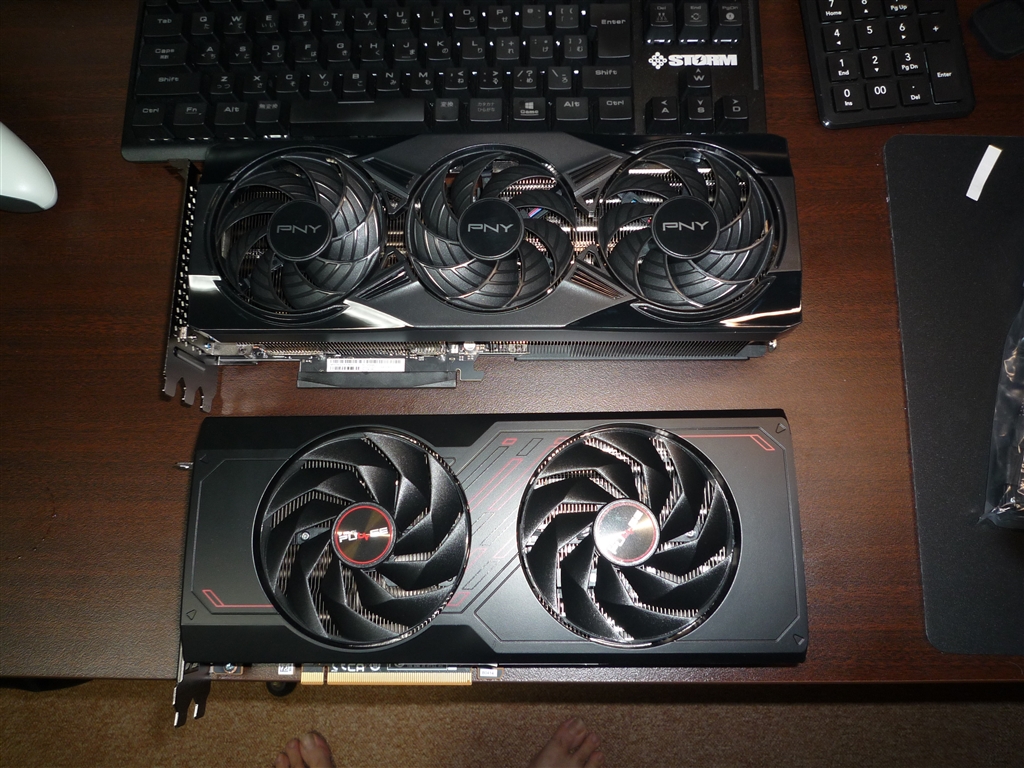 GeForce RTX 5070 Ti 16GB Overclocked Triple Fan VCG5070T16TFXPB1-O [PCIExp 16GB] r[摜