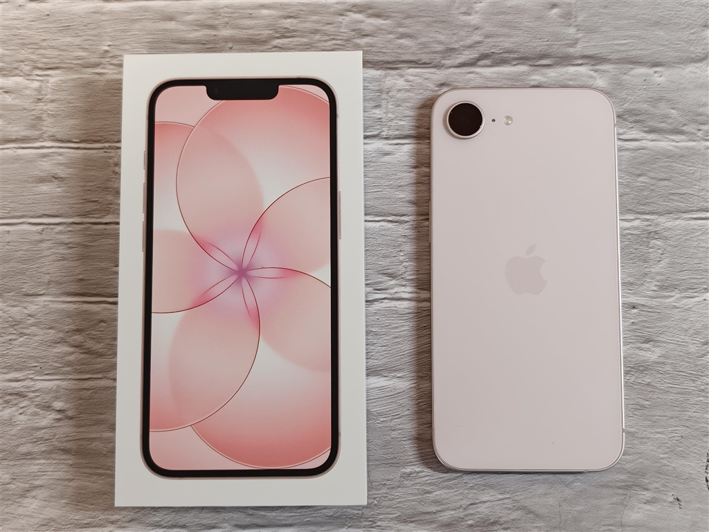 iPhone 17e 256GB SIM�t���[ [�\�t�g�s���N] ���r���[�摜