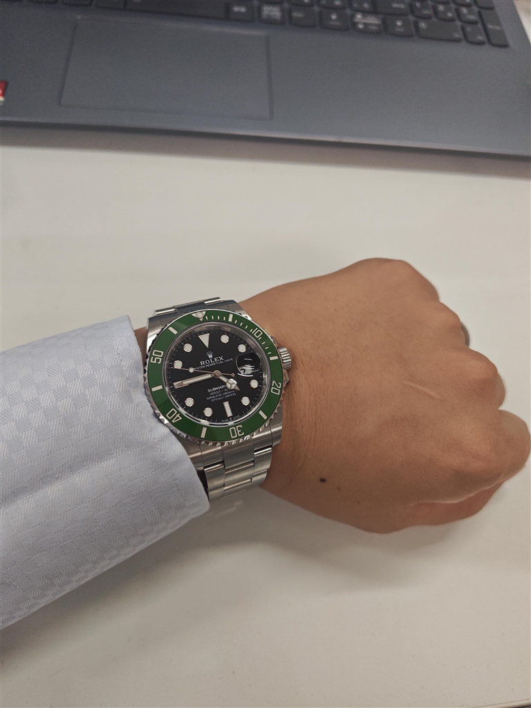 �T�u�}���[�i�[�f�C�g 126610LV [�I�C�X�^�[�u���X���b�g �u���b�N] ���r���[�摜