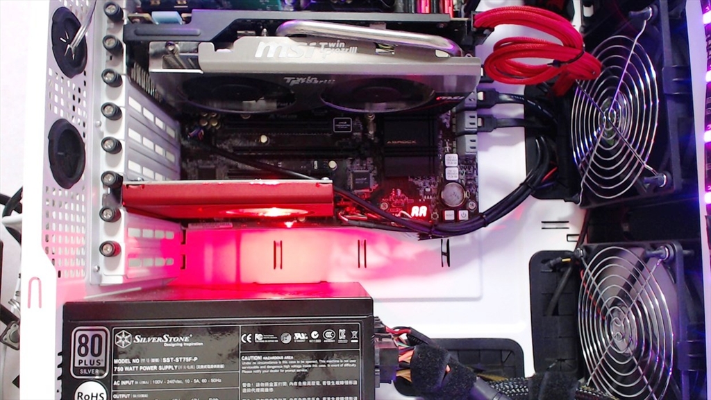 価格 Com Sb Z換装後のケース内 Creative Pcie Sound Blaster Z Sb Z 海ザルｍａｘさんのレビュー 評価投稿画像 写真 Realtekとは比べものにならない