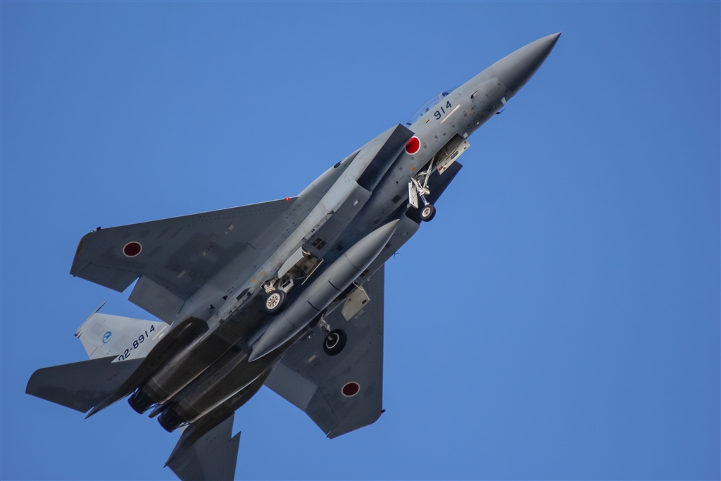 価格.com - 『航空祭はタムロンの70-300mm。』CANON EOS Kiss X6i EF 