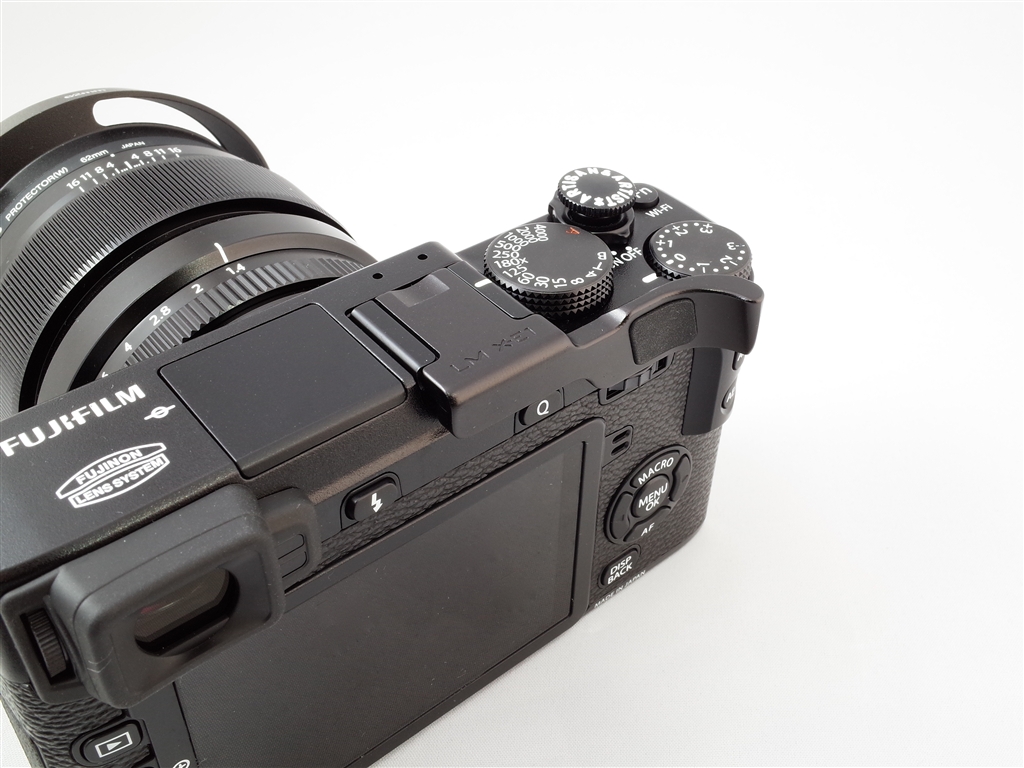 美品■富士フイルム FUJIFILM X-E2 ボディ■ 動作確認済■作例あり 富士フイルム X-E2 ﾎﾞﾃﾞｨ ｼﾙﾊﾞｰ【1630万画素】 ミラーレス一眼 の