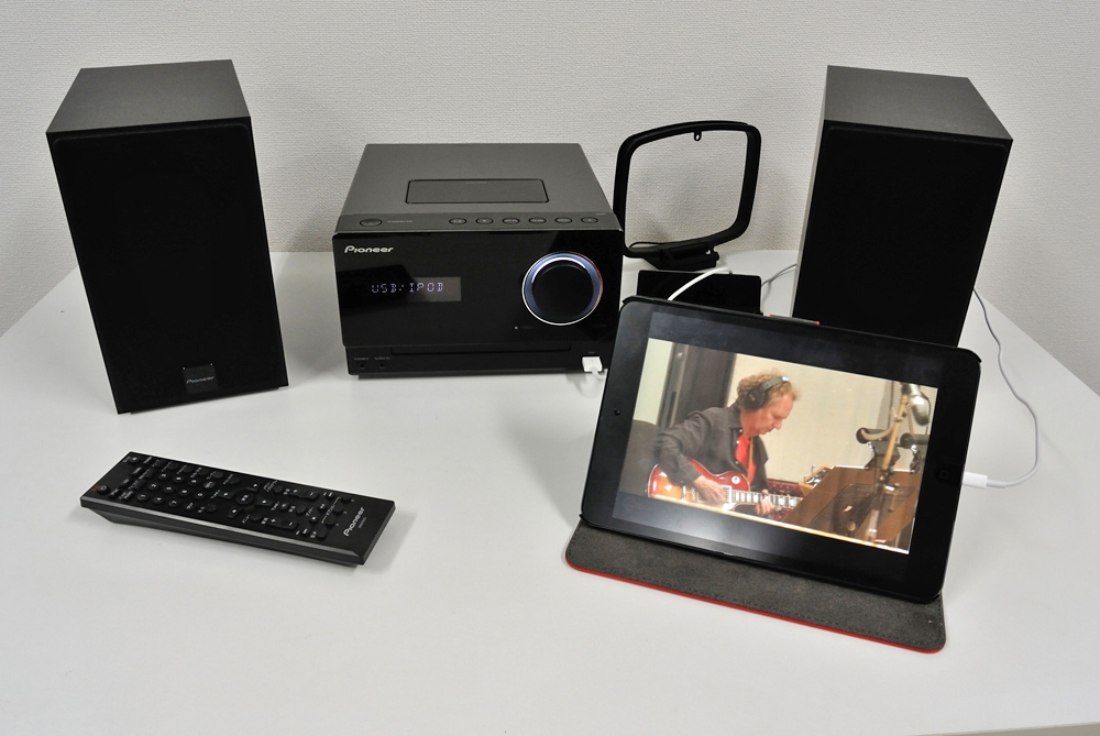 新品，人気 Pioneer パイオニア CDミニコンポ X-CM31-K iPod/iPhone