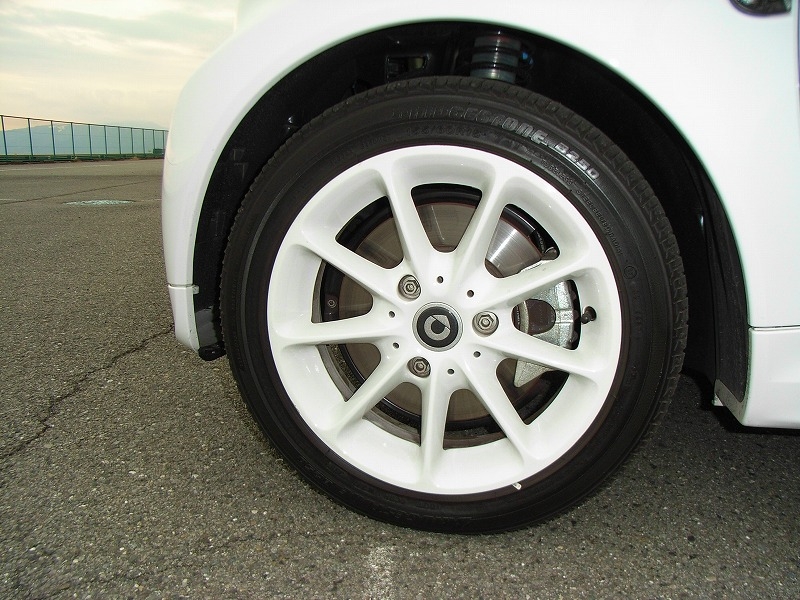 155/60 R 15 アルミホイール（MAD CROSS GRACE 15x4.5J 4/100 +