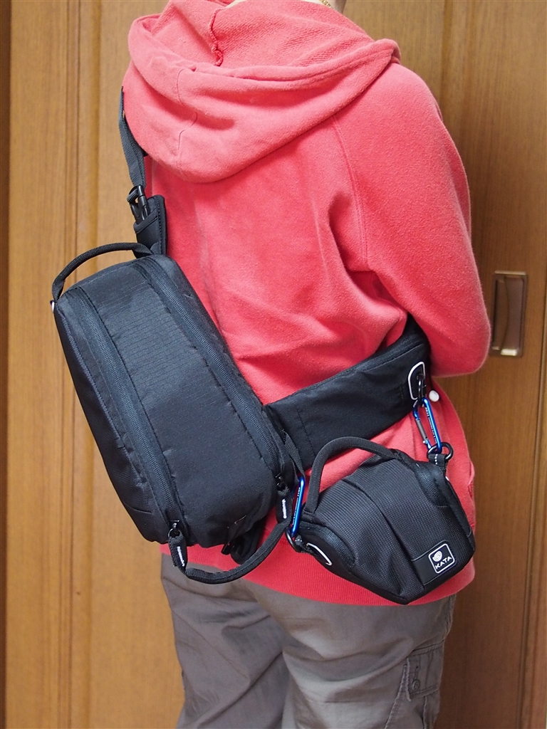 価格.com - 『Dカンや引っ掛けるトコがいろいろあるので、別のバッグを