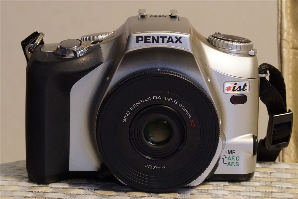 価格.com - 『BGなし 40mm XS装着でとてもコンパクト』ペンタックス