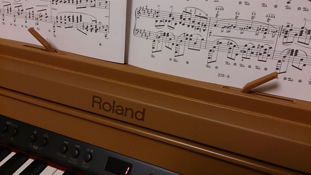 価格.com - 『譜面押さえ』ローランド Roland Piano Digital RP401R