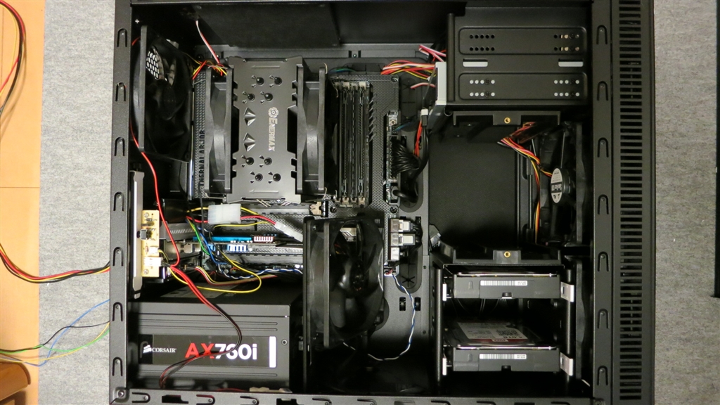 価格.com - 『内部の様子』Fractal Design Define Mini FD-CA-DEF-MINI