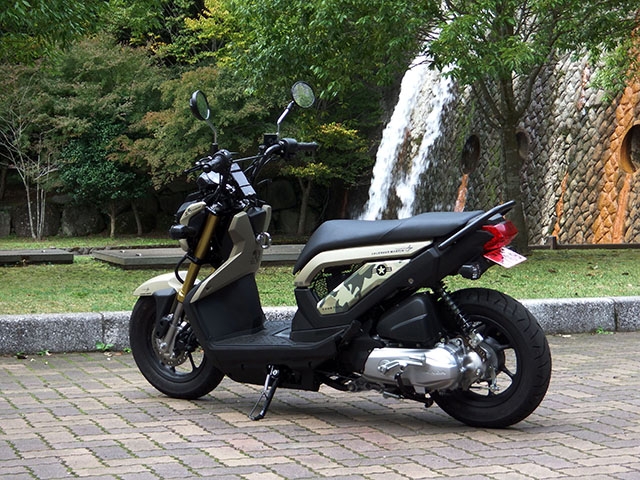 価格.com - 『アーミーベージュ＋カモフララッピング仕様』ホンダ