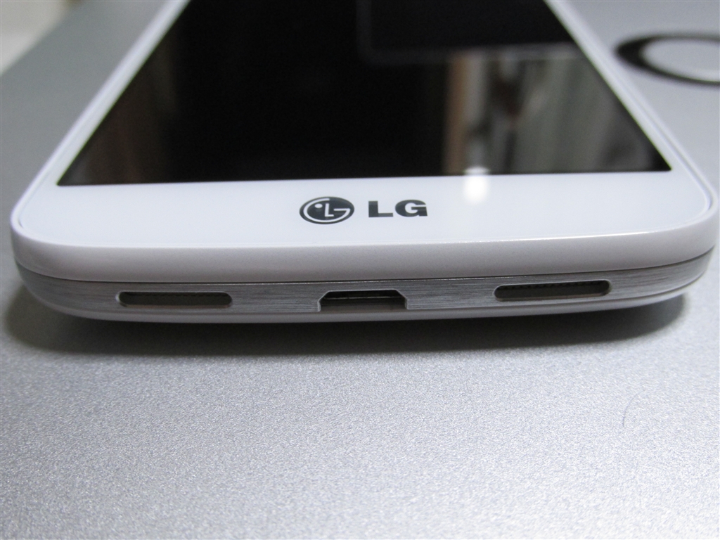 価格 Com 左から マイク Microusb モノラルスピーカー Lgエレクトロニクス G2 Mini Lg D6j Simフリー ルナホワイト ゆでぃさんのレビュー 評価投稿画像 写真 初スマホ 但しデータsimとして