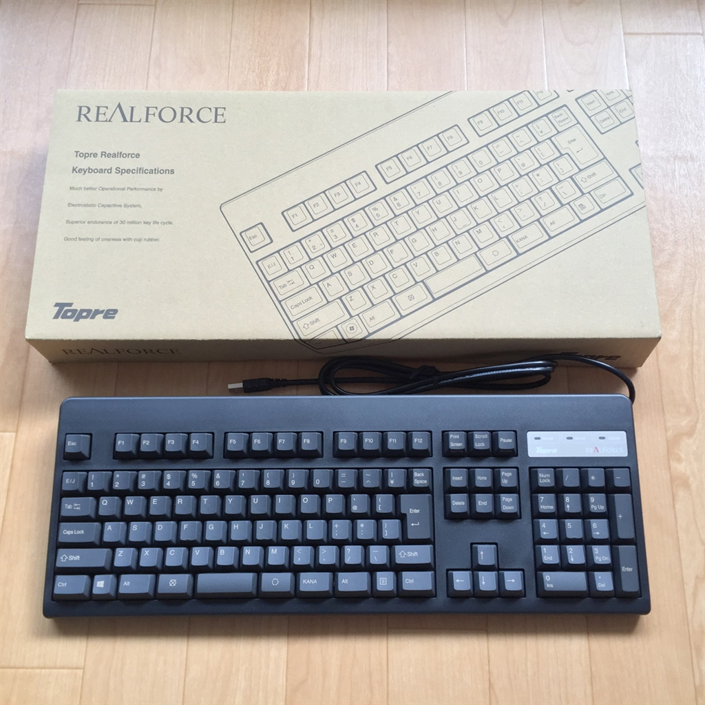 価格.com - 『製品全体。見た目は昔のキーボードそのもの。』東プレ Realforce108UBK  鴻池賢三さんのレビュー・評価投稿画像・写真「これぞ日本の宝！」[271578]