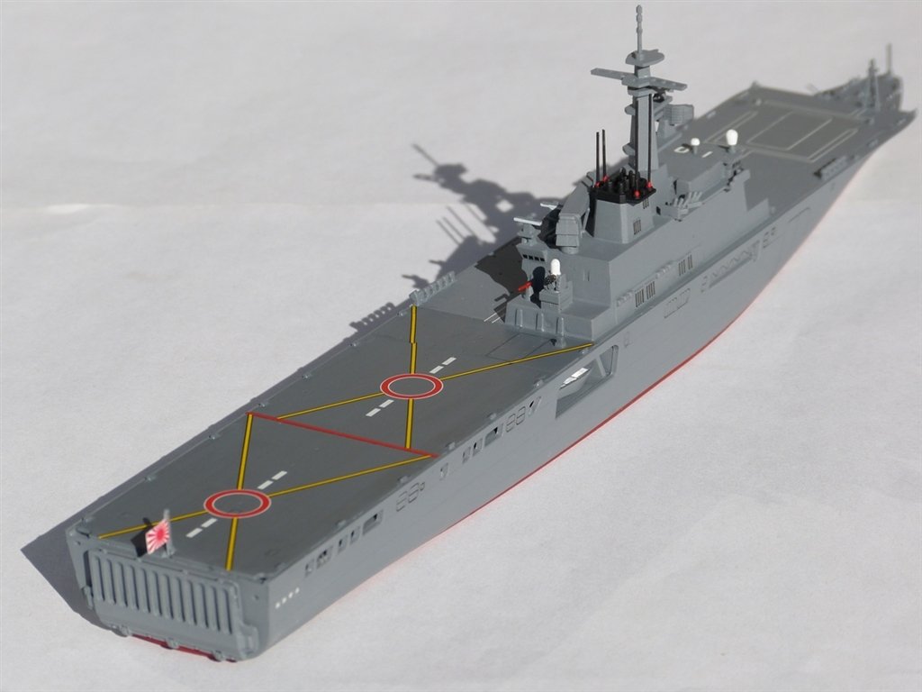 価格.com - 『この角度では見えないがデカール跡が…。クレーンの