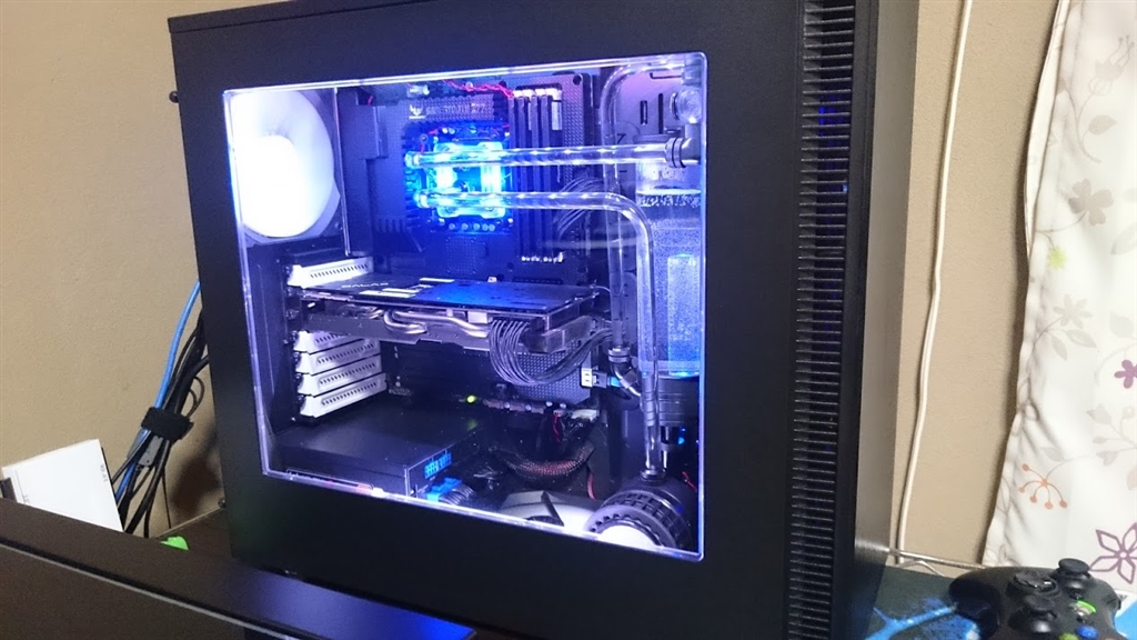 価格 Com Fractal Design Define S Window Fd Ca Def S Bk W Haltoさんのレビュー 評価投稿画像 写真 水冷はもちろん空冷でも万能静音ケース