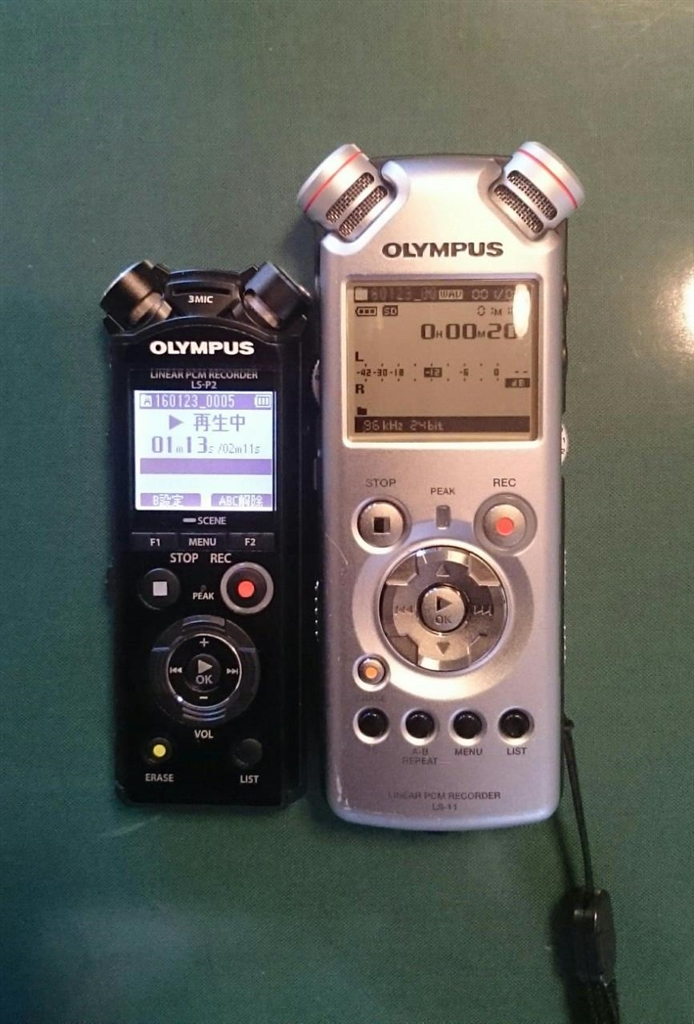 価格.com - 『LS-11と並べてみました。』オリンパス LS-P2 BLK