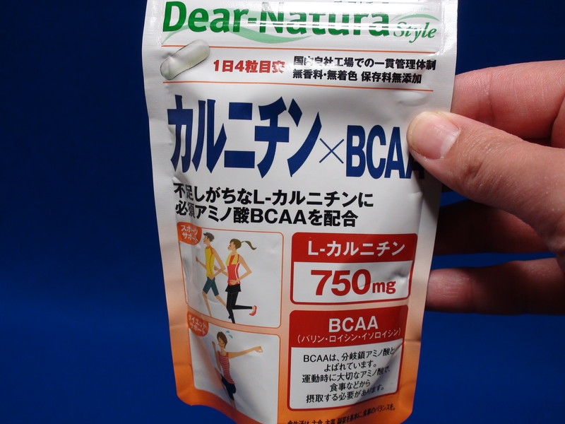 価格.com - 『パッケージです』アサヒグループ食品 ディアナチュラスタイル カルニチン*BCAA 20日分 80粒  ごはんねこさんのレビュー・評価投稿画像・写真「無香料・無着色 保存料無添加」[307083]