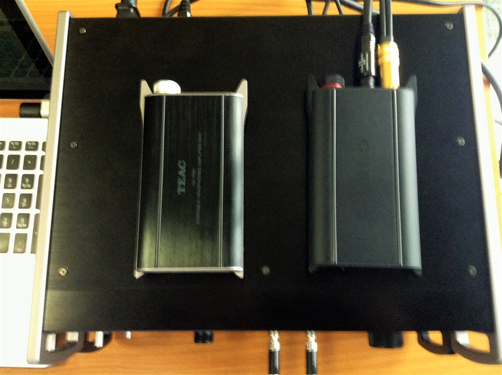 価格 Com 光デジタル接続しているonkyo Dac Ha200とteac Ha P 50 Audiotrak Glass Black Ii 1m アレックス マーフィーさんのレビュー 評価投稿画像 写真 コストパフォーマンスに優れた光デジタルケーブル 310898