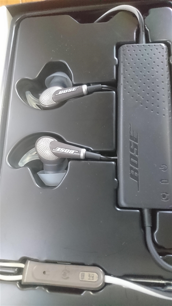 bose オファー イヤホン 偽物 見分け 方