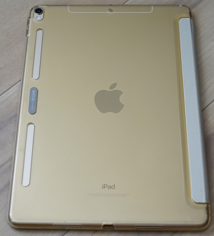 価格.com - 『iPad Pro 10.5 512GB ゴールド docomo版（裏面）』Apple 
