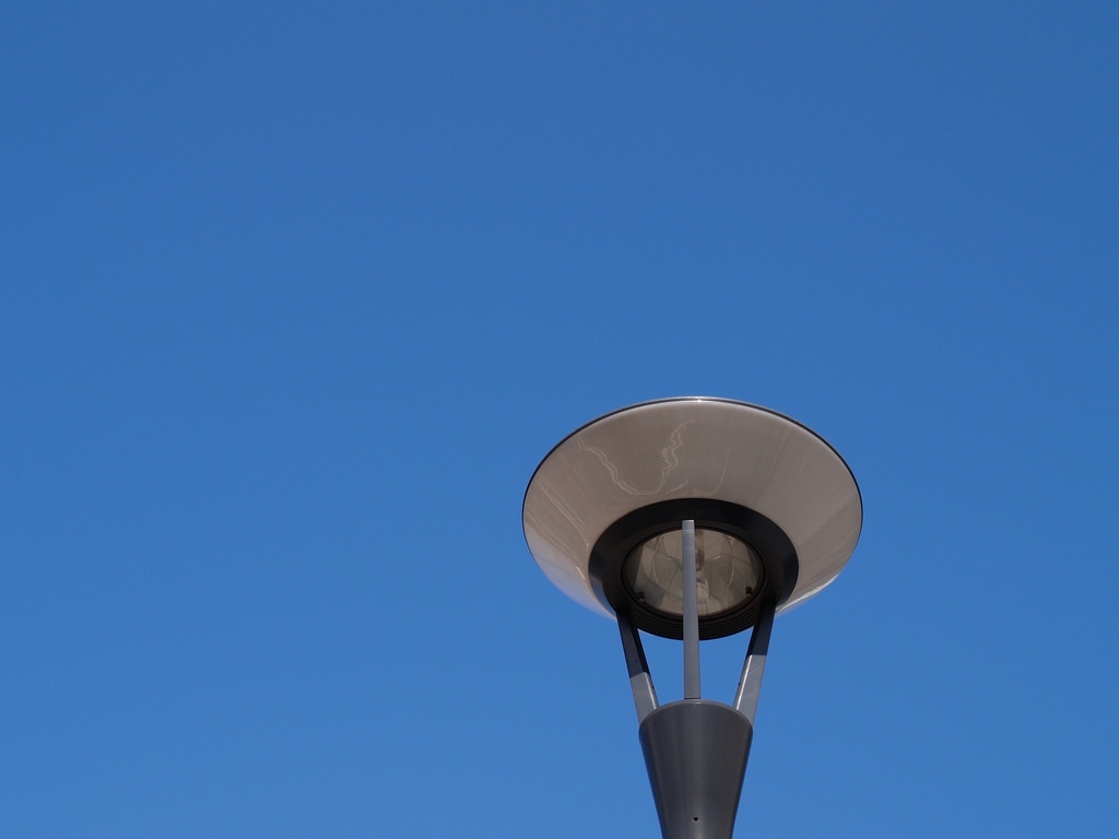 価格.com - 『深みのある青。それがコダックブルー』オリンパス E-300