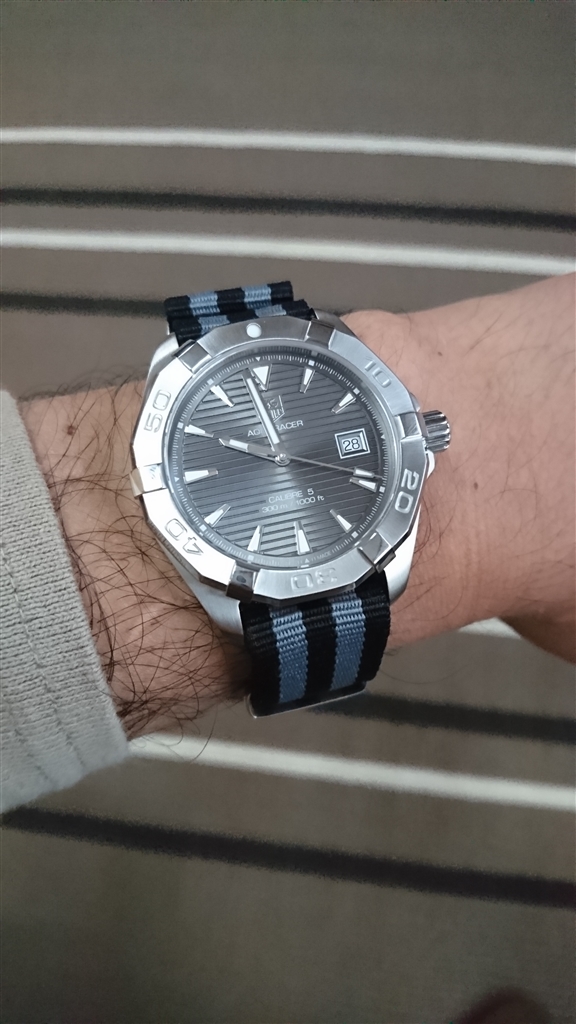 【きの】 タグホイヤー アクアレーサー TAG HEUER WAY2113 Amazon.co.jp: TAG Heuer メンズ アクアレーサー腕時計 スイス製