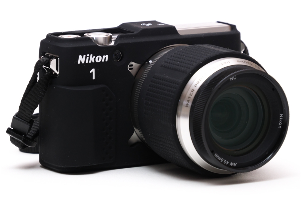 価格.com - 『シリコンカバーと水中用フィルターを装着した状態』ニコン Nikon 1 AW1 防水ズームレンズキット [シルバー]  6084さんのレビュー・評価投稿画像・写真「必要な機械ですが・・・・」[379795]