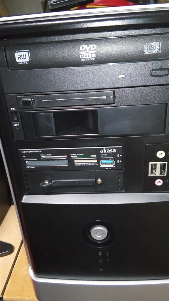 オウルテック OWLIE5CB [ブラック] まぐたろうさんのレビュー・評価投稿画像・写真「鍵が無いのが良い。」[380412]