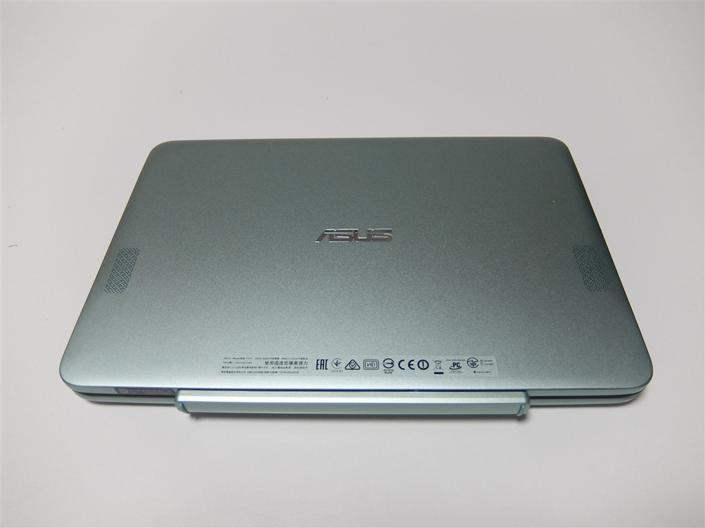 価格 Com 閉じた状態の外観 スピーカーはステレオです Asus Transbook T101ha T101ha Green ミントグリーン ジェーニオさんのレビュー 評価投稿画像 写真 割り切って使える人には最高に便利 381867