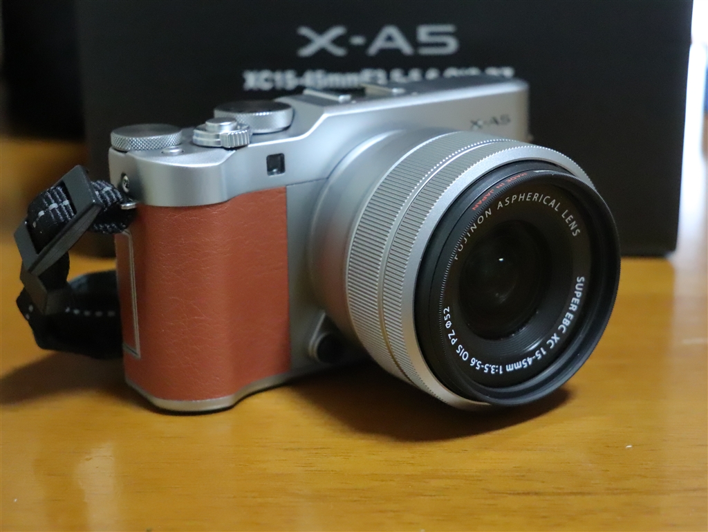 包装・送料無料 【最終価格】Fujifilm X-A5 ブラウン レンズキット