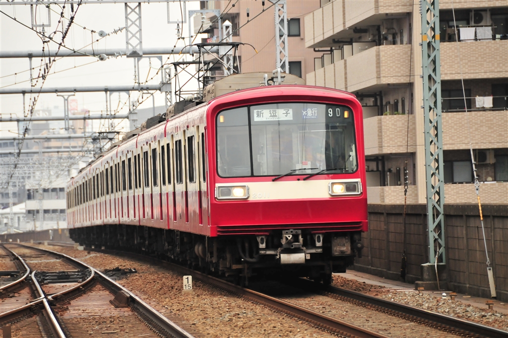 価格.com - 『京急2000形』ニコン AF-S DX NIKKOR 18-200mm f/3.5-5.6G
