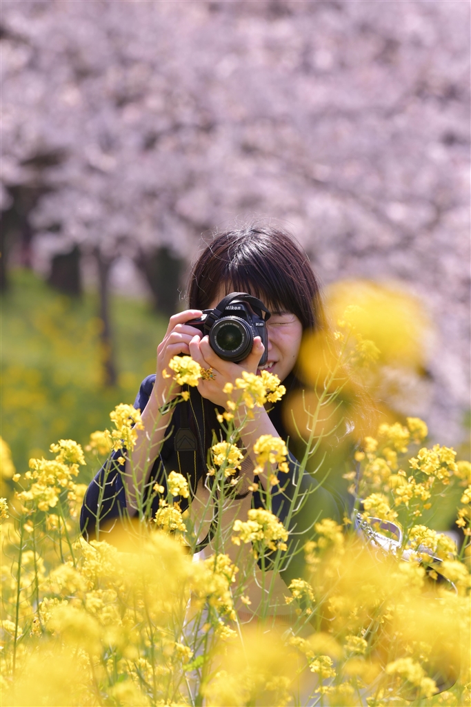 価格.com - 『前ボケを使ったポートレート1』ニコン AF-S NIKKOR 70
