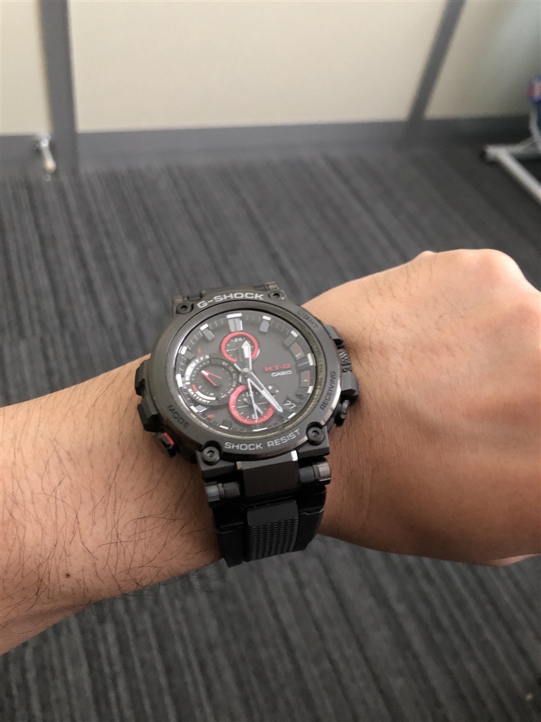価格.com - 『男性の腕に装着したサイズ感です』カシオ G-SHOCK