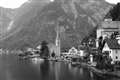 �Â��ȕ��i�@Hallstatt AT XF16-55mmF2.8zoom 27mm F5.6 ACROS