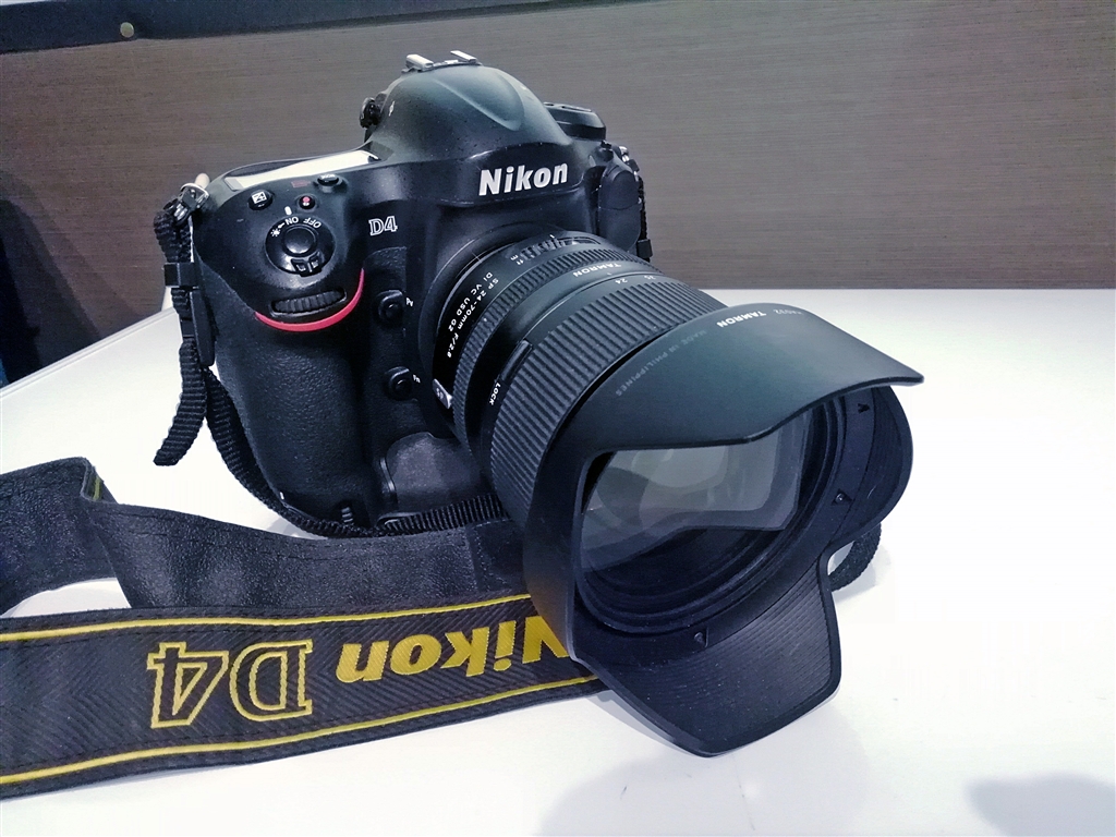 ニコン Nikon ニコン D4 ボディ D4 ボディ 価格比較 - 価格.com