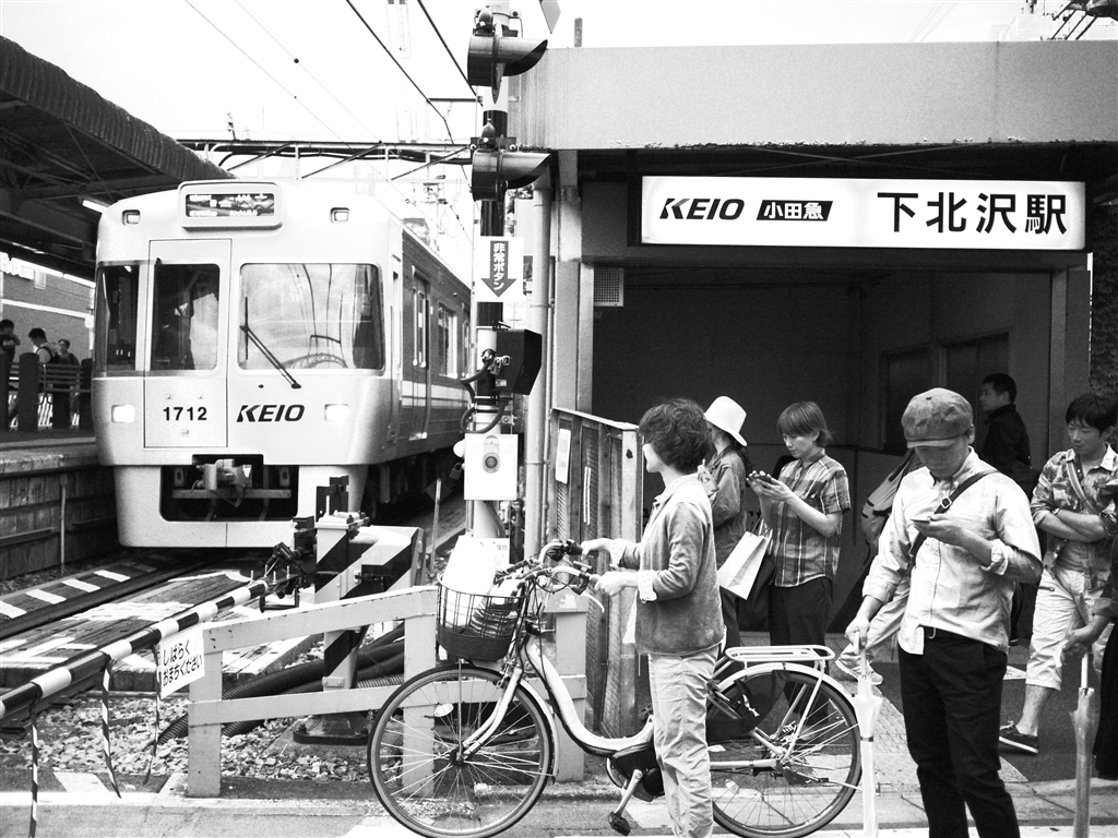 僅か6774ショット パナソニック DMC-GF1 ボディ 僅か6774ショット パナソニック DMC-GF1 ボディ 僅か6774