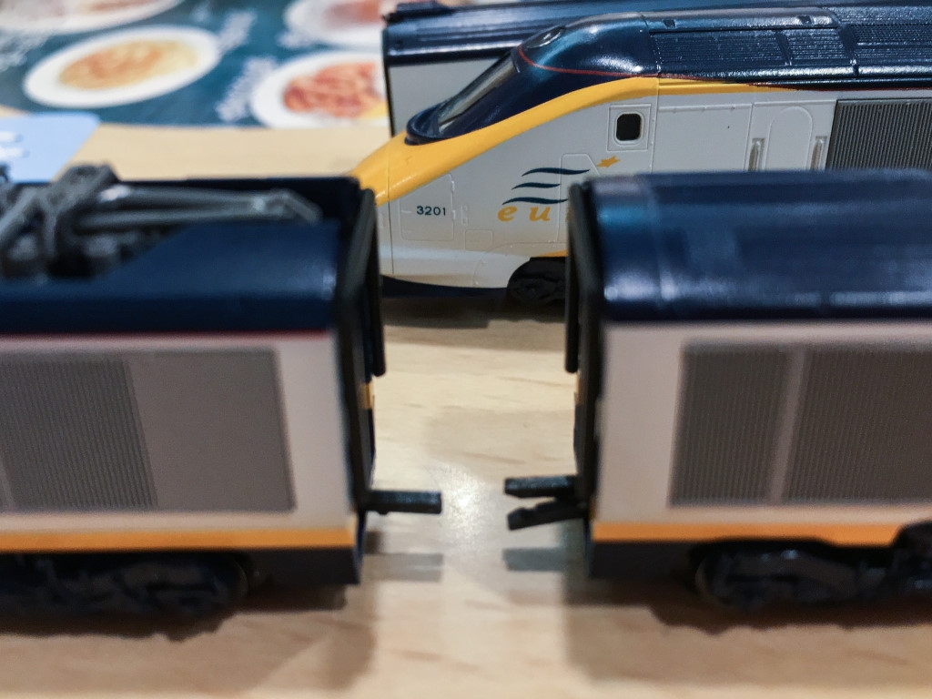 価格.com - 『広がったカプラー。。』カトー ユーロスター 8両基本