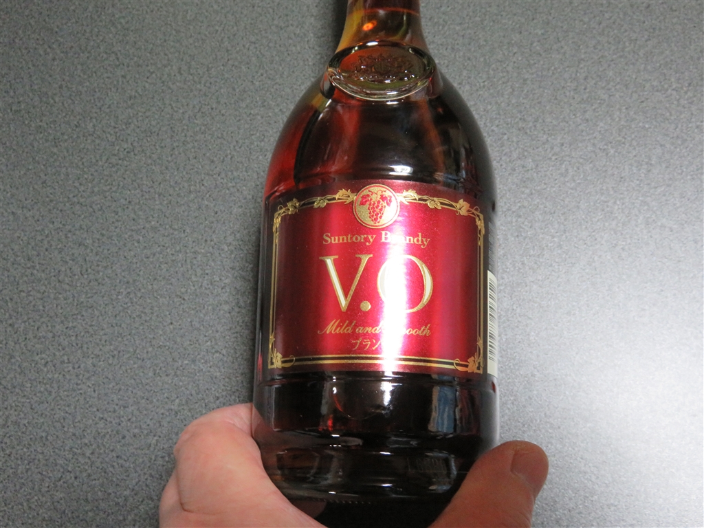 サントリーブランデー V.O 640ml - ウイスキー