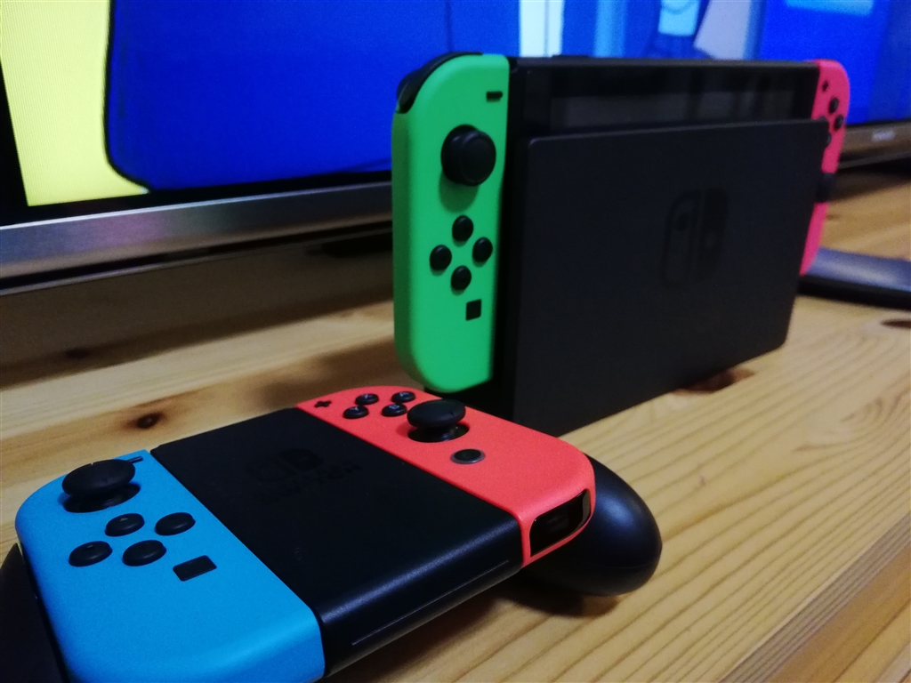 ゲーム Nintendo Switch - Switchジョイコン ネオンブルー左 ネオンレッド右 ストラップ 新品未使用の通販 by るる