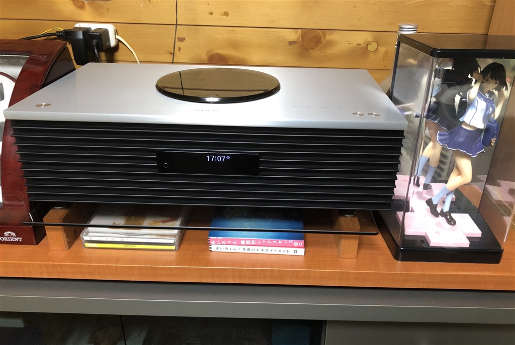 価格 Com 強化ガラス板の上に設置しました ギリギリ入って良かった パナソニック Technics Ottava F Sc C70 メリケン情緒は涙のカラーさんのレビュー 評価投稿画像 写真 高音質感も凄いけど 本体外装の仕上げも素晴らしい