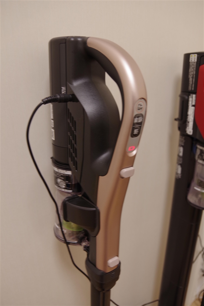 価格.com - 『充電は本体にコードを直接挿して行う』日立 ラクかる