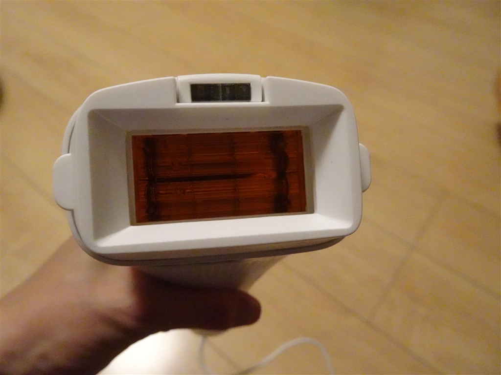 価格.com - 『最も面積が広いボディ用アタッチメントを装着