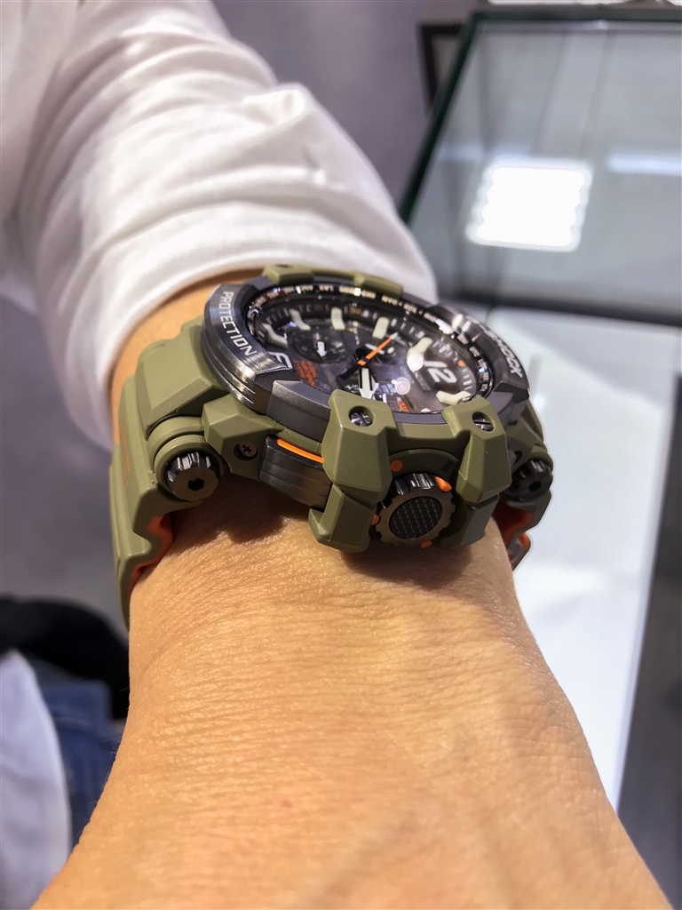 希少オリーブ】カシオ G-SHOCK グラビティマスター GW-A1100KH - 時計