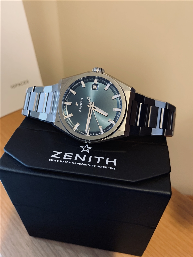 価格.com - ゼニス デファイ クラシック 95.9000.670/51.M9000 navajo