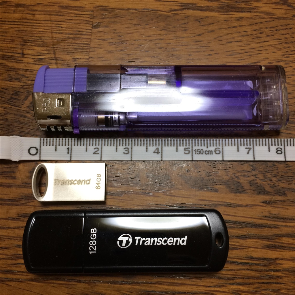 価格.com - 『100円ライターと通常のUSBとの比較』トランセンド JetFlash 710 TS64GJF710S [64GB] うさ ...