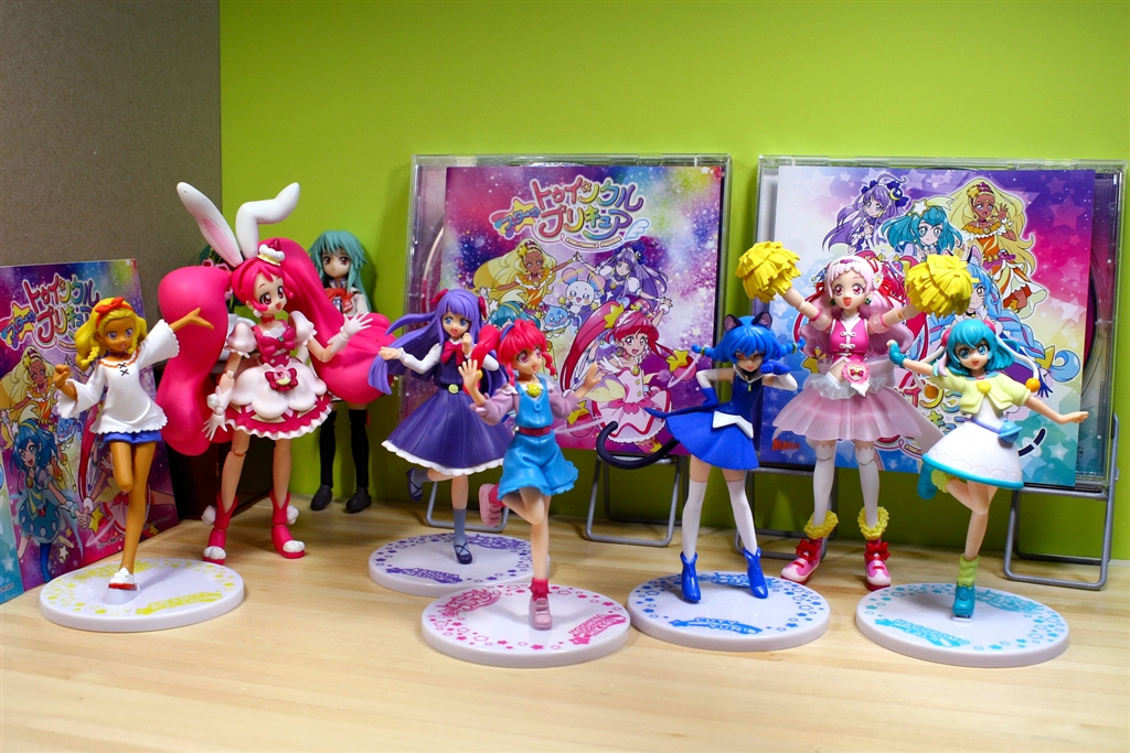 価格 Com 先日発売された追加キャラ ユニが到着 バンダイ スター トゥインクルプリキュア キューティーフィギュア2 スペシャルセット Hinami4さんのレビュー 評価投稿画像 写真 細かなクオリティは落ちている 元気良さだけきらヤバー