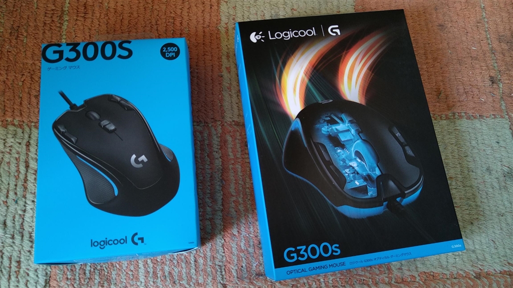 価格.com - 『左がG300Srのパッケージ。右はG300s。』ロジクール G300s Optical Gaming Mouse  まぐたろうさんのレビュー・評価投稿画像・写真「後継のG300Srも同じようなものなので、安心して使えます。」[477072]