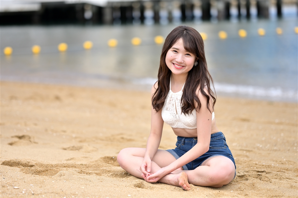 価格.com - 『水面のボケもまずまず。以上モデル前田まなみさん