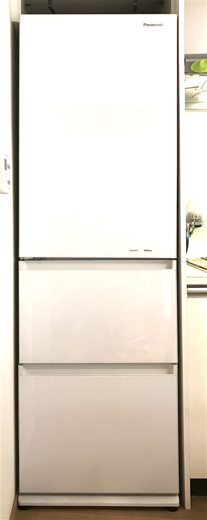 価格 Com 冷蔵庫本体写真 一番上の扉が歪んで付いています パナソニック Nr C370gc W スノーホワイト 鉄腕ジェッターさんの レビュー 評価投稿画像 写真 冷蔵庫本体の歪みがあります