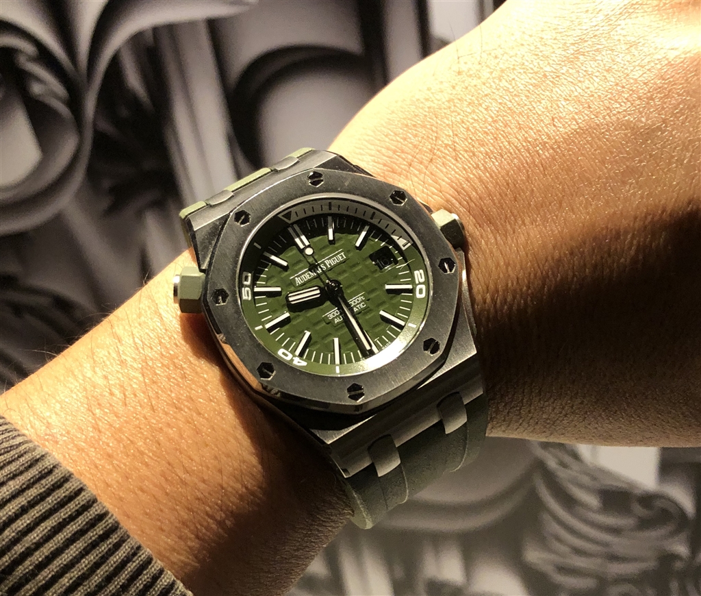 価格.com - 『カーキ』オーデマ・ピゲ ロイヤル オーク オフショア