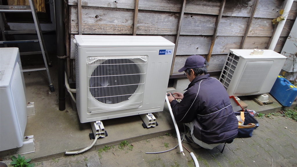 エアコン 霧ヶ峰 室外機 - 家具