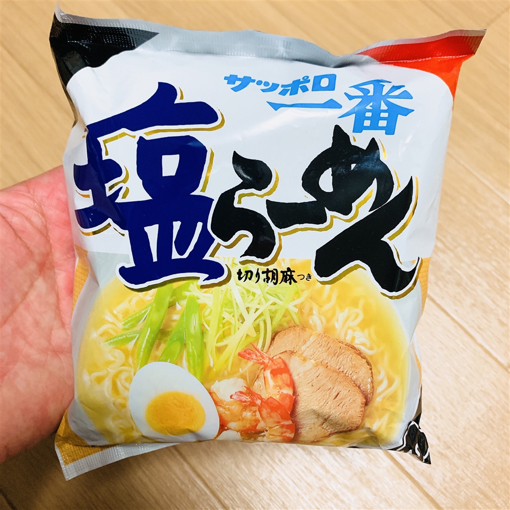 価格 Com サンヨー食品 サッポロ一番 塩らーめん 100g 30食 ポケモン トレーナーみゆきさんのレビュー 評価投稿画像 写真 空いた小腹にピッタリ ポケモントレーナーみゆきの夜食のお供 4901